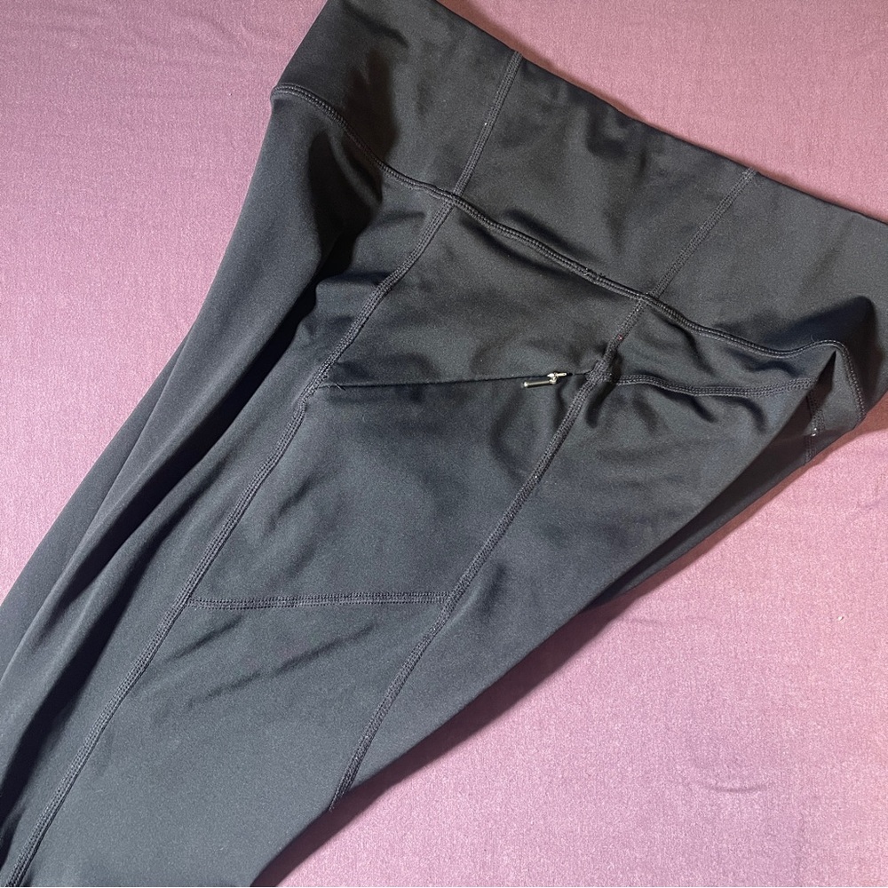Athleta Contender Tight Leggings in black - Size Medium Zipper Pockets - Picture 5 of 7